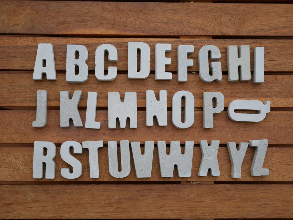 Buchstabenleiste, Betonbuchstaben, Dekoration, Geschenk, Hochzeitsdeko, Tischdekoration, Tischdeko, Namensleiste