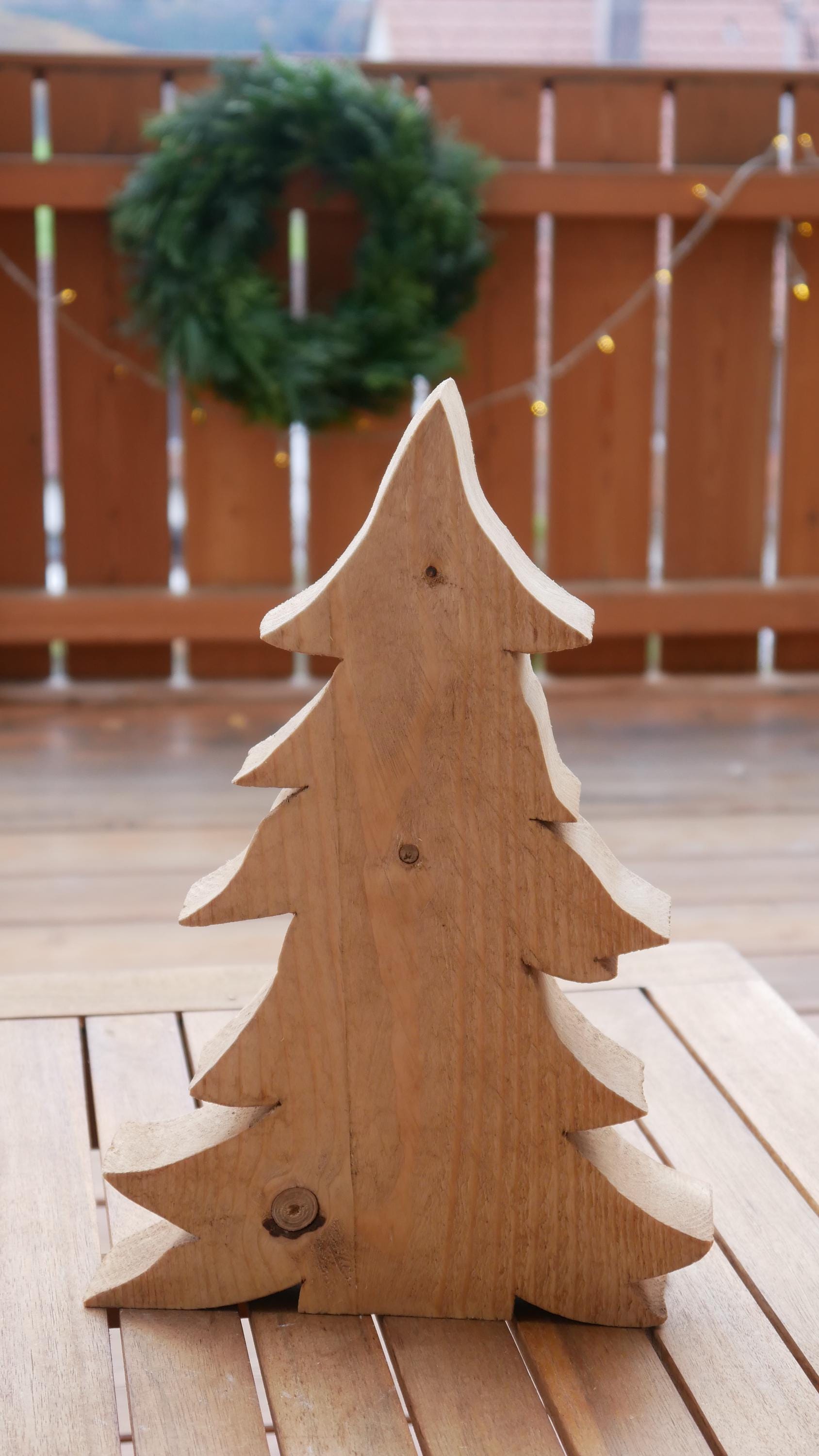 große Tannenbäume, Holztanne, Dekotannen, Winter, Weihnachten, Dekoration Haustüre, Winterdekoration Haustüre
