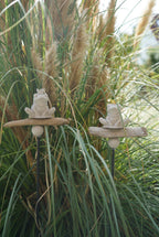 Deko Frosch, Beton Froschkönig, Gartendeko, Gartenstecker mit Betonfigur, Baustahl